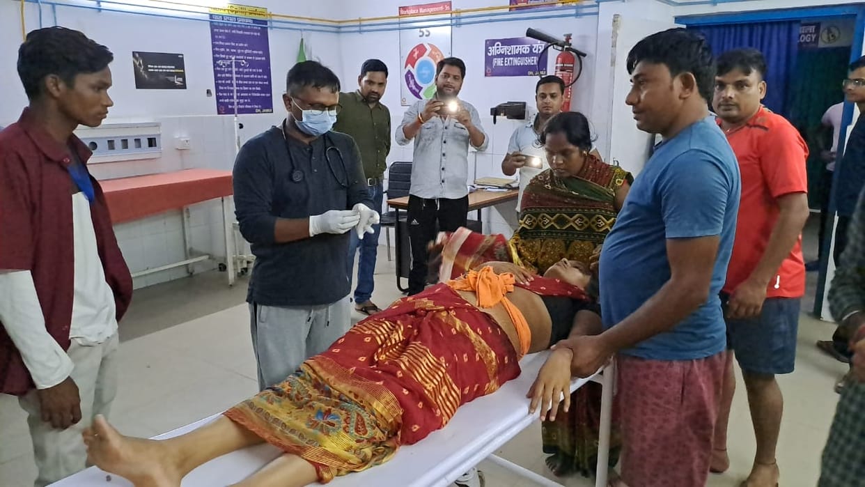 Bihar News: Miscreants entered the house in Jamui, shot the couple, looted cash and jewelry