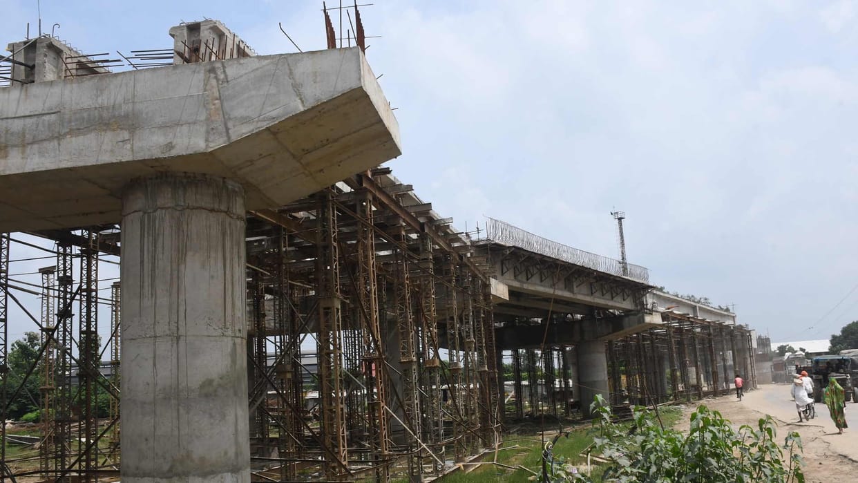 Preparation to build overbridge at Zarib Chowki crossing, the bridge corporation has started preparing DPR