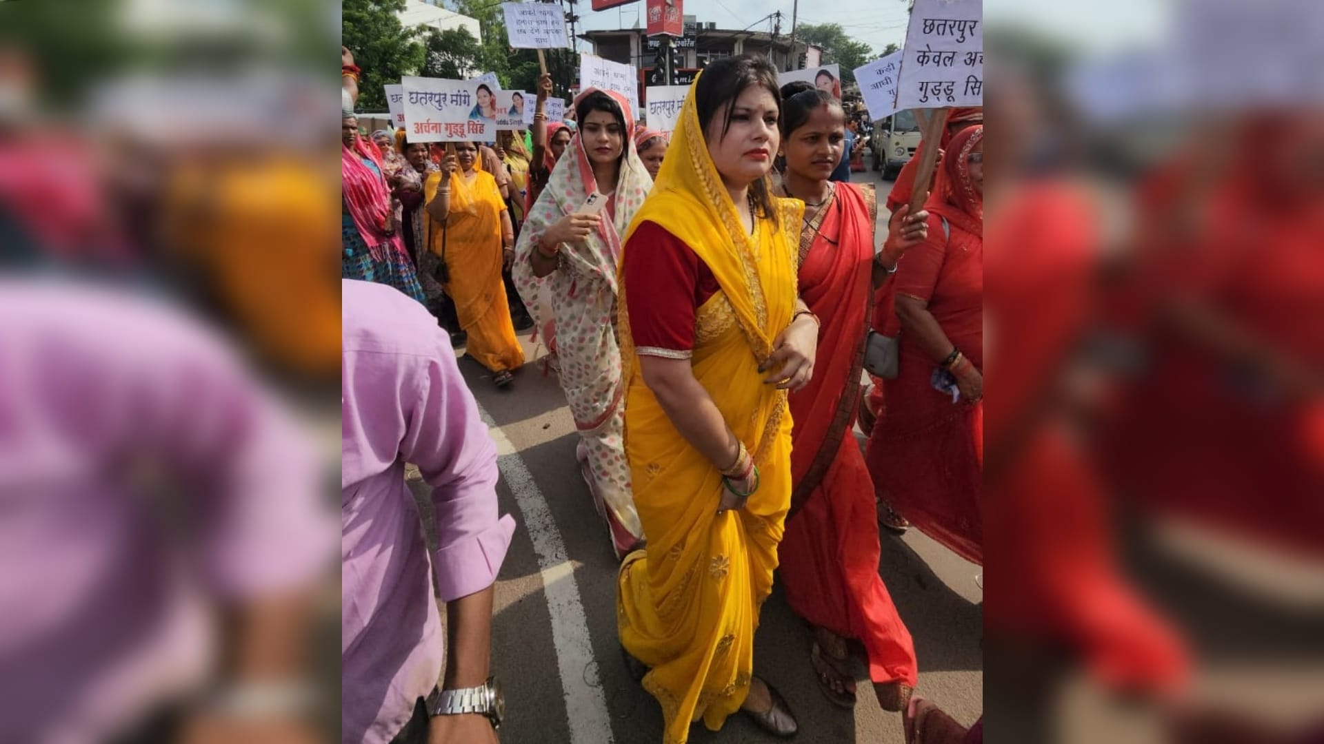 संभावित दौड़ में रहीं प्रत्याशी अर्चना गुड्डू सिंह और उनके समर्थक