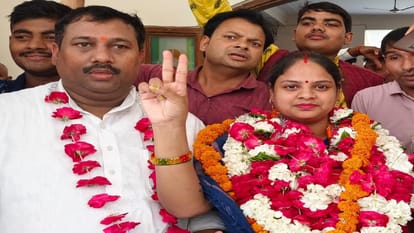 District Panchayat President expressed fear of murder, complained to SP that along with herself