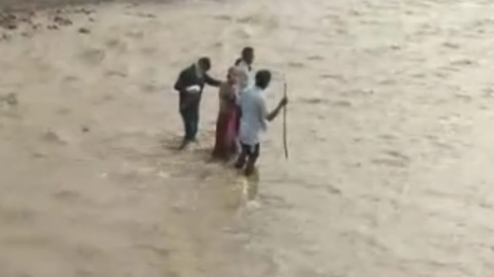 Health workers got the delivery done by crossing the river