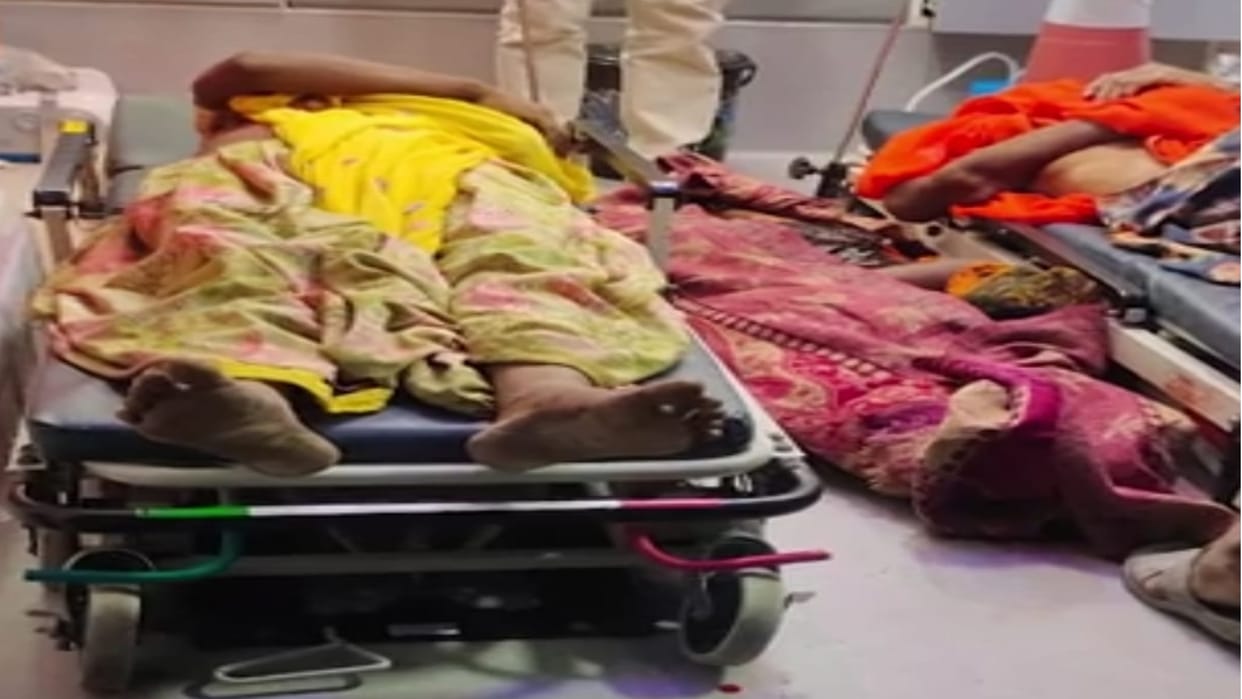 Jodhpur Private bus ran over the group of devotees going to Ramdevra 3 women died and four injured