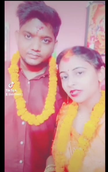 Husaband and wife relation exposed when another wife from nepal came to darbhanga searching bankman husband