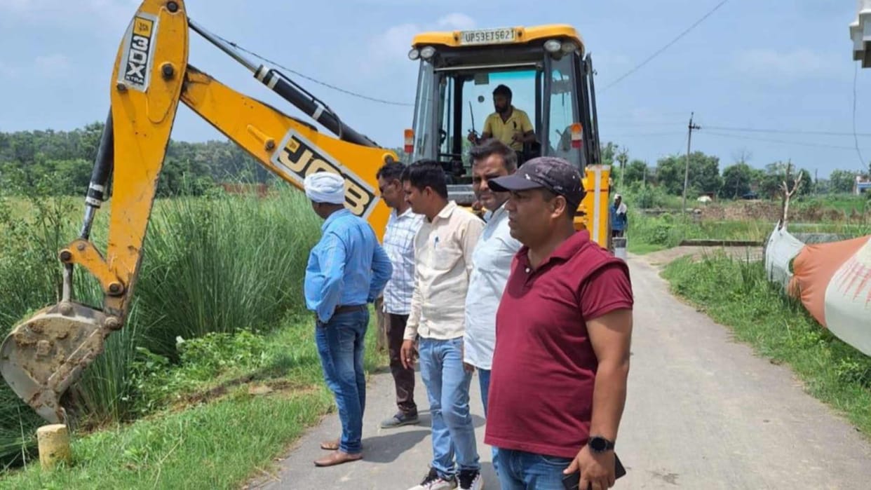 Khorabar Township Medicity Scheme Tenants told MLC and GDA Vice President get proper compensation