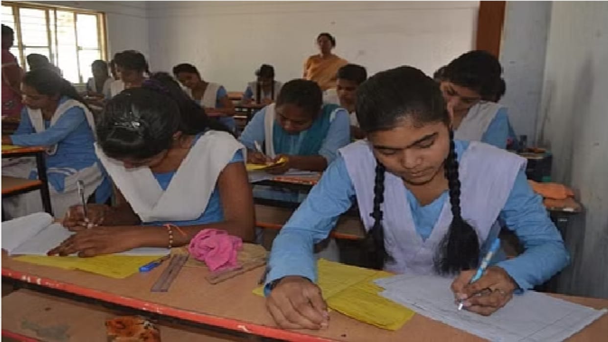 ITI training started in Chhattisgarh along with 12th class in CG