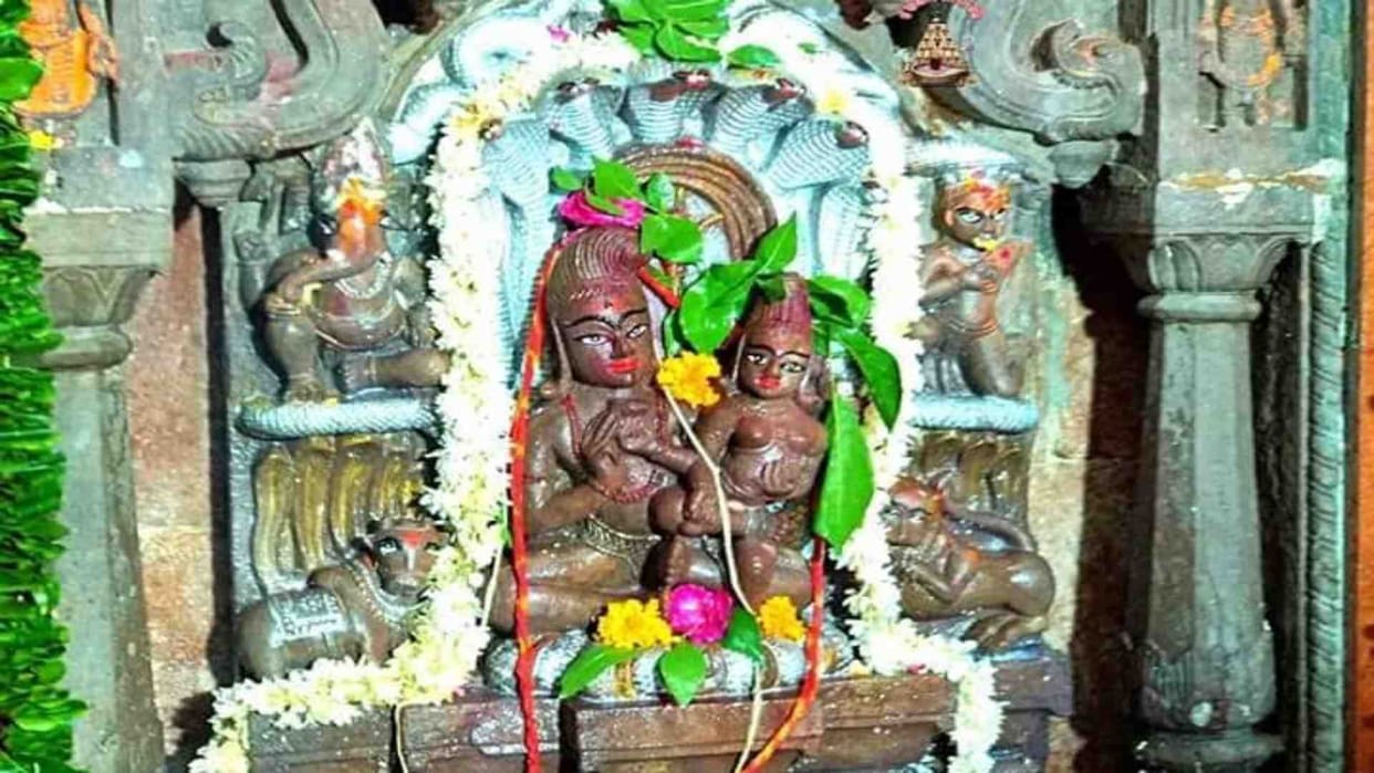 Ujjain: The doors of Shri Nagchandreshwar will open tomorrow night at 12 o'clock on Nagpanchami