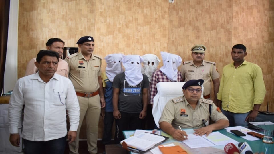 Four youths arrested for selling stolen car with fake number plate in Dadri