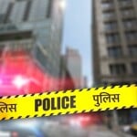 घटनास्थल पर जांच करती पुलिस