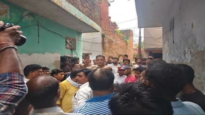 kanwariyas adamant on taking out Kanwar Yatra from Jogi Nawada in Bareilly