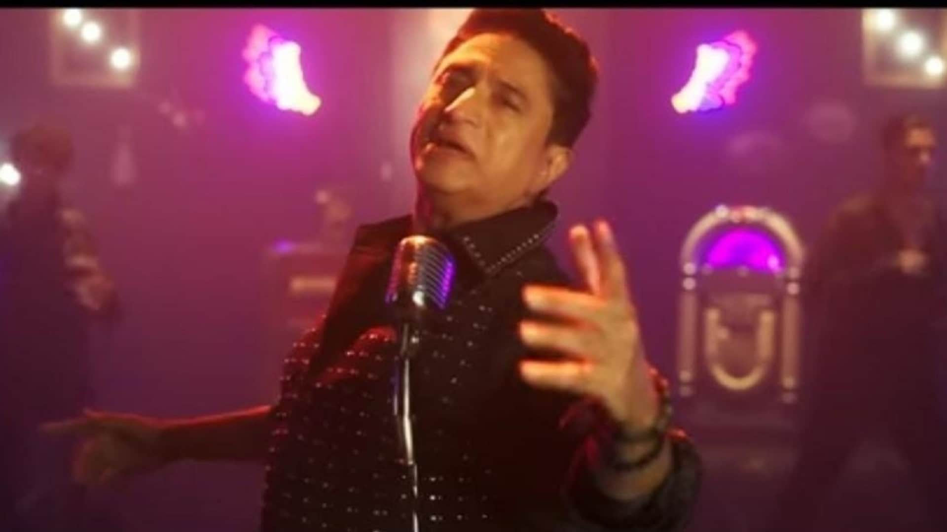 Anand Raj Anand who sing Shaadi Mein Zaroor Aana film song Mera Intkam Dekhegi gave reaction on 2.0 version