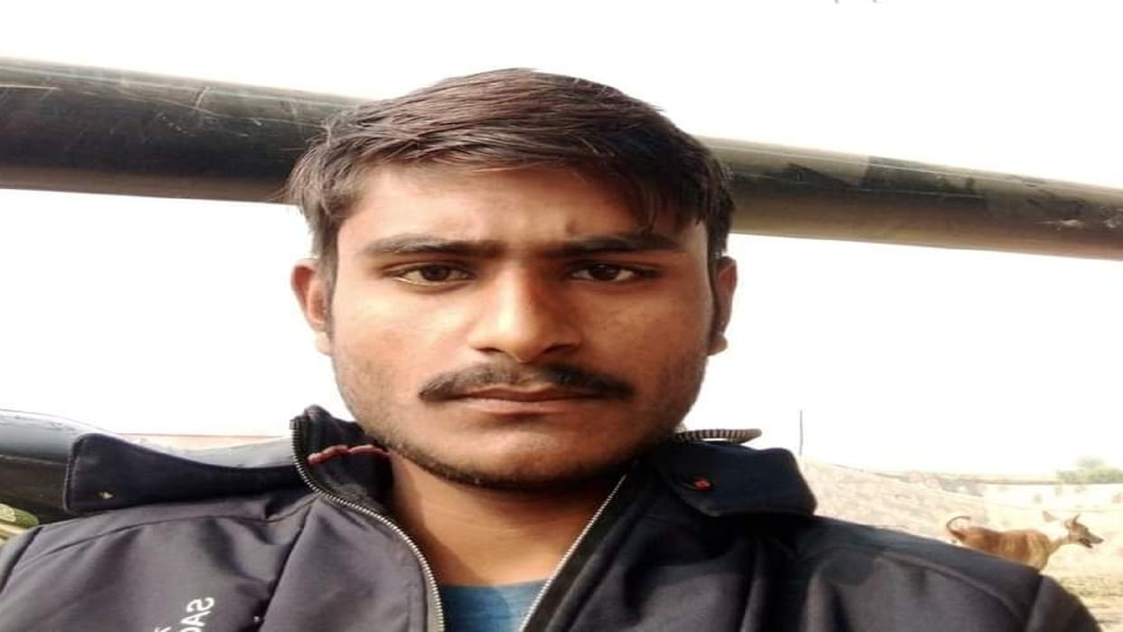 Death of a bike rider after colliding with a saree, the condition of the companion is critical