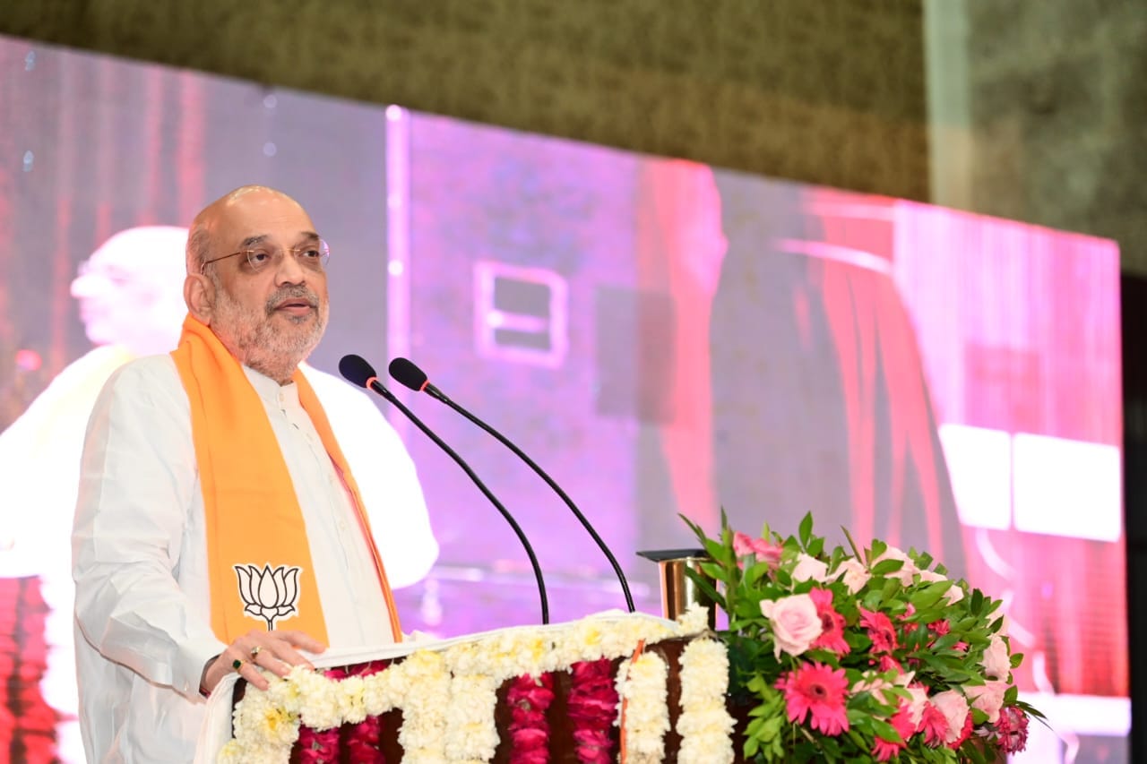 Amit Shah reached Gwalior, promised to win more than 150 seats in the state