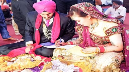 South Korean girl married with farmer son in shahjahanpur