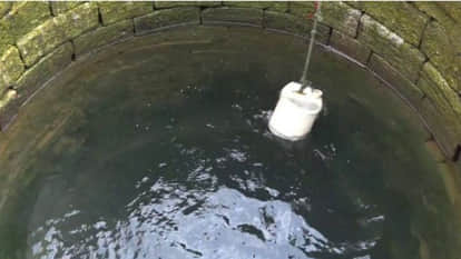 Balaghat News: Two youths who landed in the well died of poisonous gas