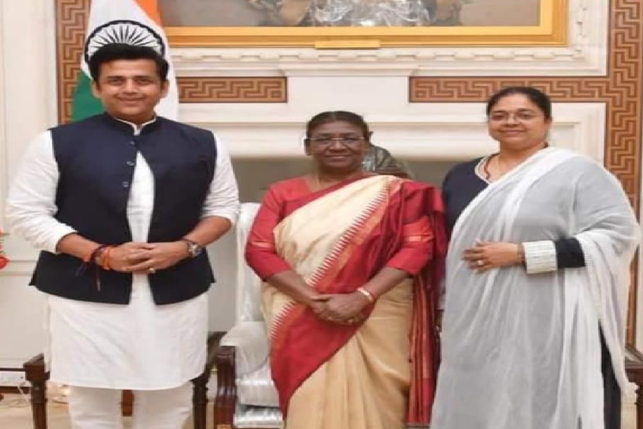 MP Ravikishan met President Draupadi Murmu