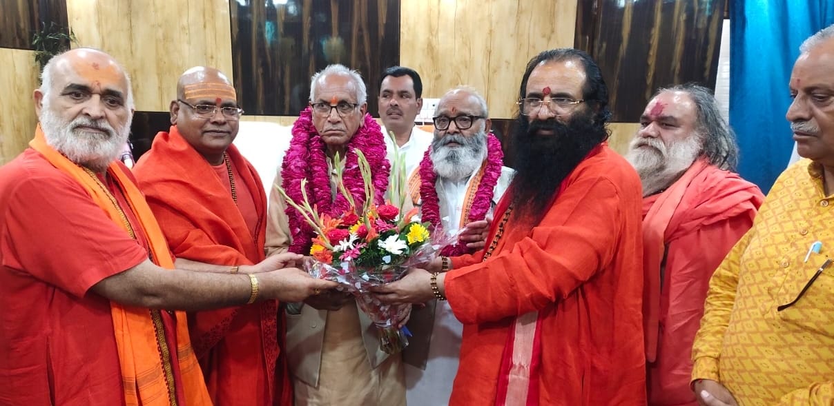 Ayodhya Ram Mandir Ramlala will soon sir in sanctum sanctorum Champat Rai reached Haridwar with invitation