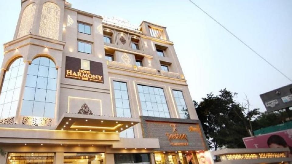Hotel Harmony's old owner Tarachand Puri and his son Himanshu Puri did not commit suicide