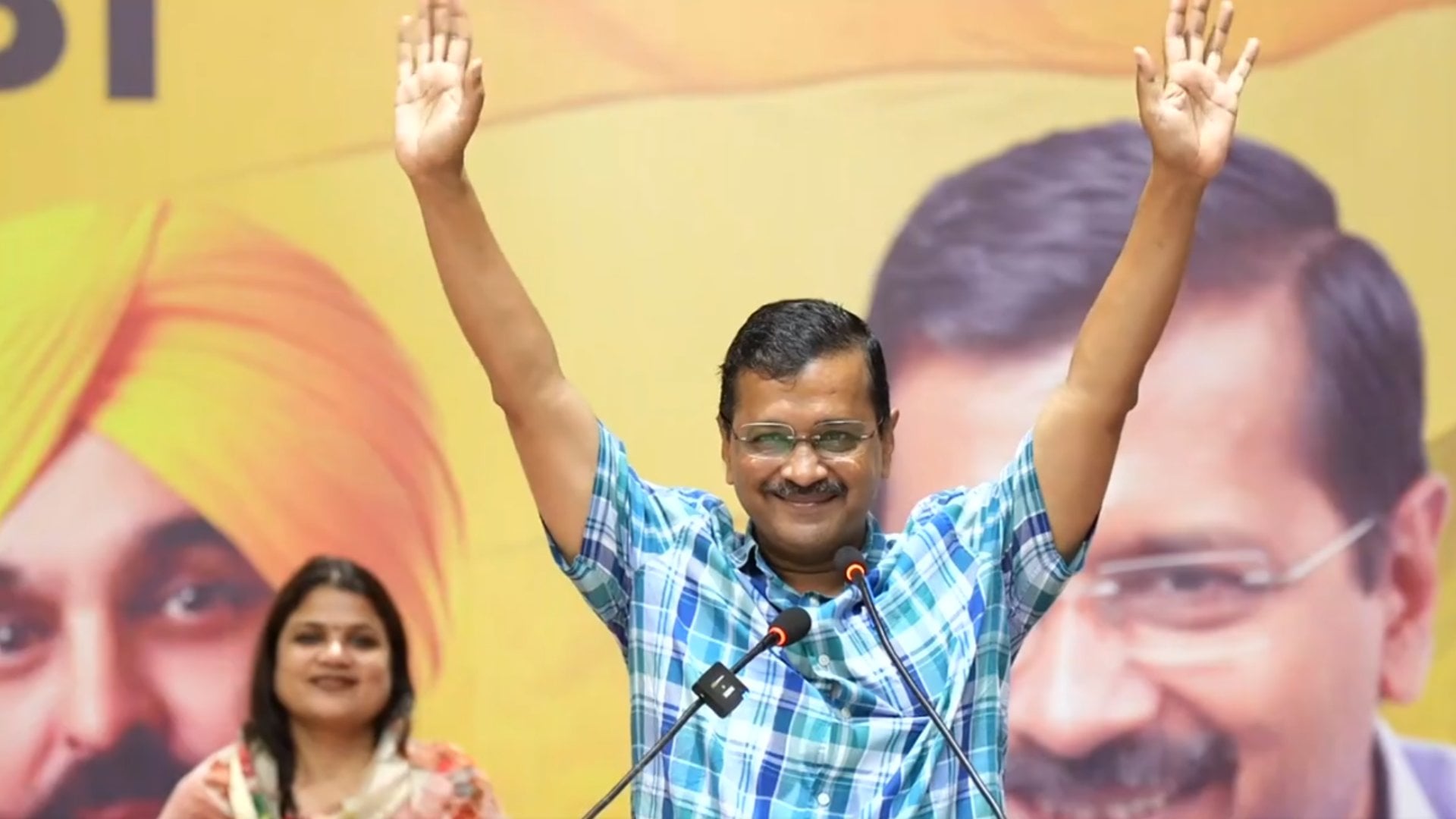आम आदमी पार्टी के राष्ट्रीय संयोजक सह दिल्ली के सीएम अरविंद केजरीवाल