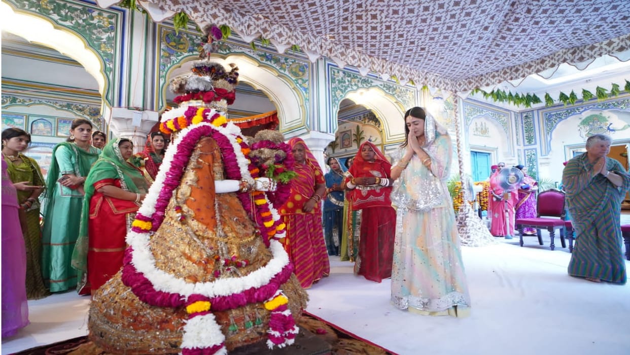 Jaipur Former royal family member Padmanabh Singh worshiped Teej Mata see exclusive photos