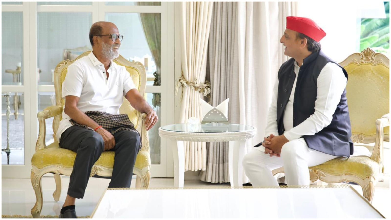 रजनीकांत और अखिलेश यादव