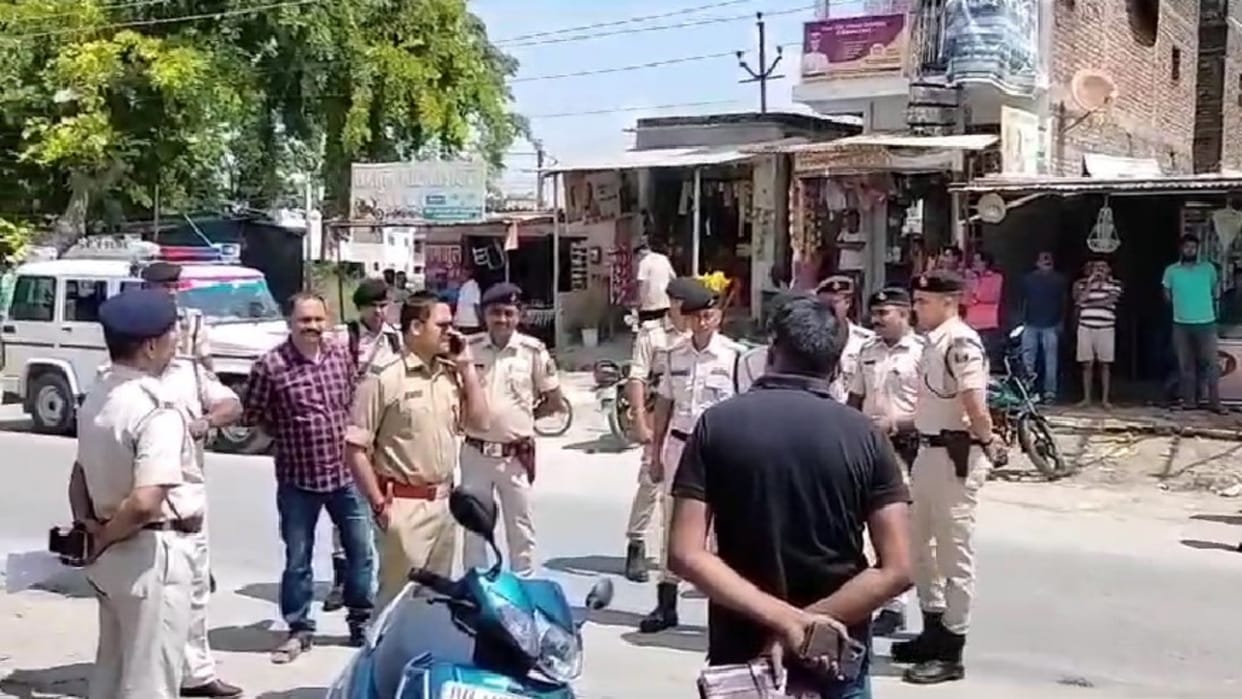 Two youths shot a contractor after asking his name in Motihari; died on the spot