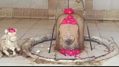 Van Khandeshwar Mahadev Temple of Kasganj Lord Shiva is on bail Know full story