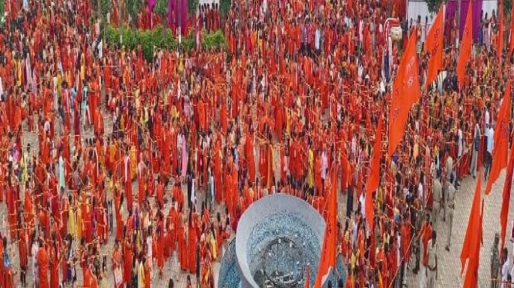 रायपुर में निकली कांवड़ यात्रा: उमड़े हजारों श्रद्दालु, लगे हर-हर महादेव के जयकारे