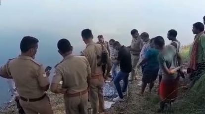 Seven days after the engagement, the dead body of a young man was found in the Varuna river