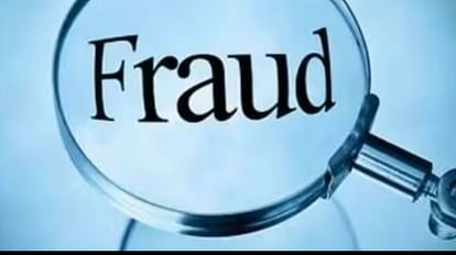 Ujjain: ब्लॉक क्रेडिट कार्ड से निकल गए 93 हजार से ज्यादा रुपये, पीड़ित ने दोषियों के खिलाफ कार्रवाई की मांग की Ujjain: Thousands of rupees were withdrawn from block credit card victim demanded action against the culprits