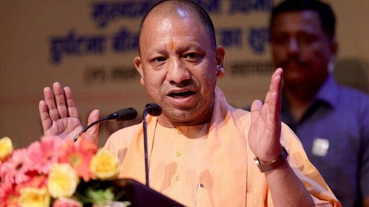 CM Yogi gave strict instructions: Fill 24,473 vacant posts of Anganwadi workers and 26007 assistant posts soon