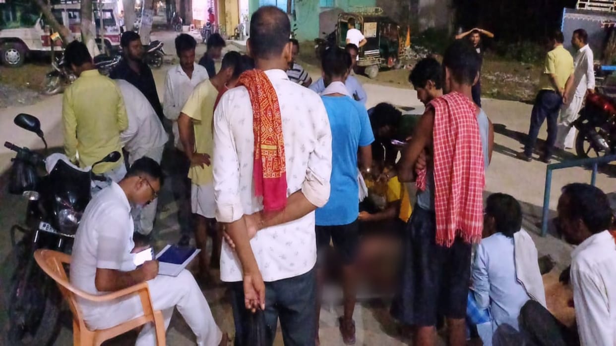 A young man died in a face-to-face collision between a tractor and a bike in Bettiah