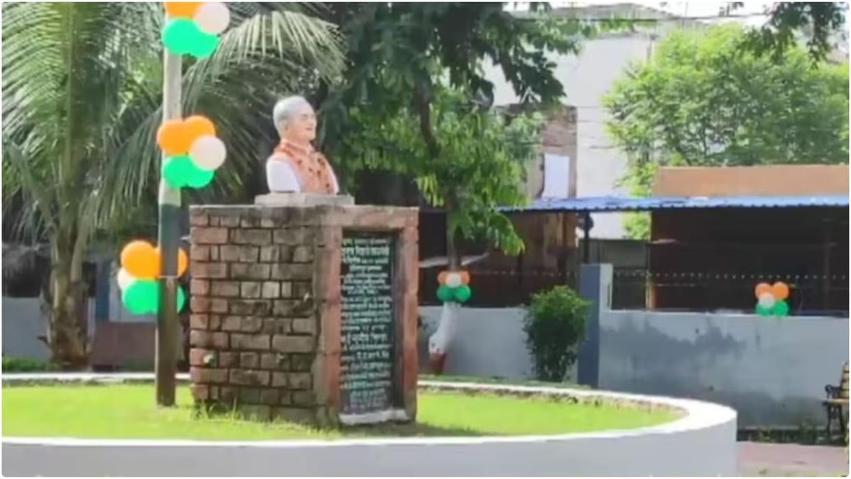 Atal Park: First Nehru now Atal Bihari Vajpayee targeted, politics of name change boils