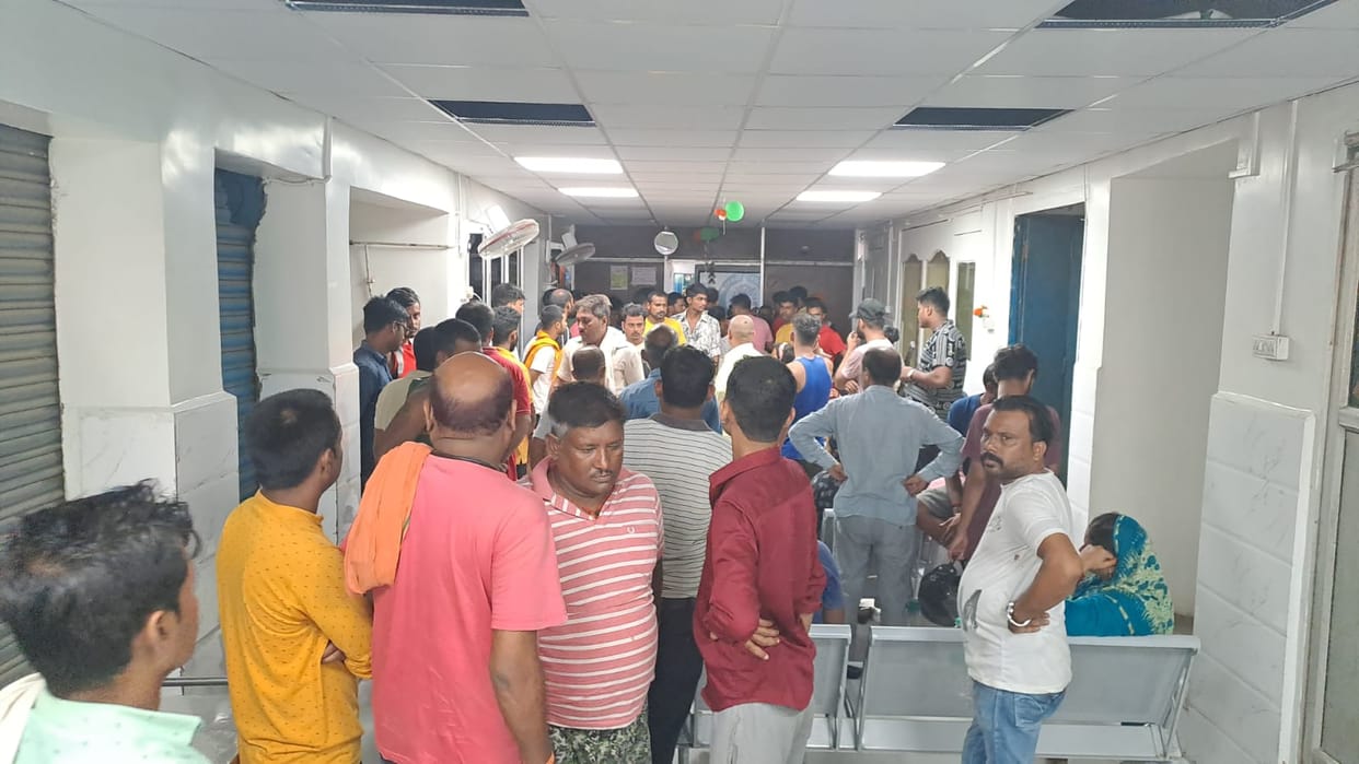 Bihar News : Criminals shot PACS president in Vaishali; Bihar Police failed to stop crime
