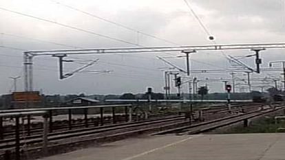 Lakhimpur Kheri: मैलानी से शाहगढ़ के बीच कब शुरू होगा ट्रेनों का संचालन, क्षेत्रवासियों को बेसब्री से इंतजार When will the trains start running between Mailani to Shahgarh in Lakhimpur kheri