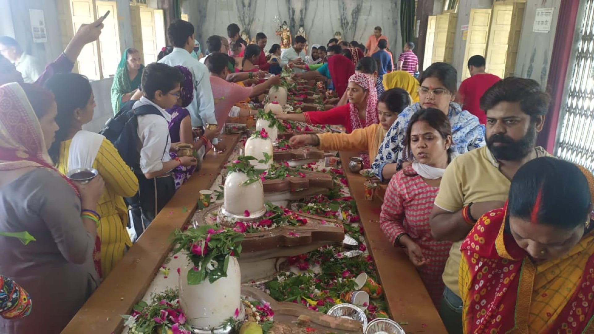 Nag Panchmi: Amazing combination of Sawan Monday and Panchami, milk-lava offered to Shiva