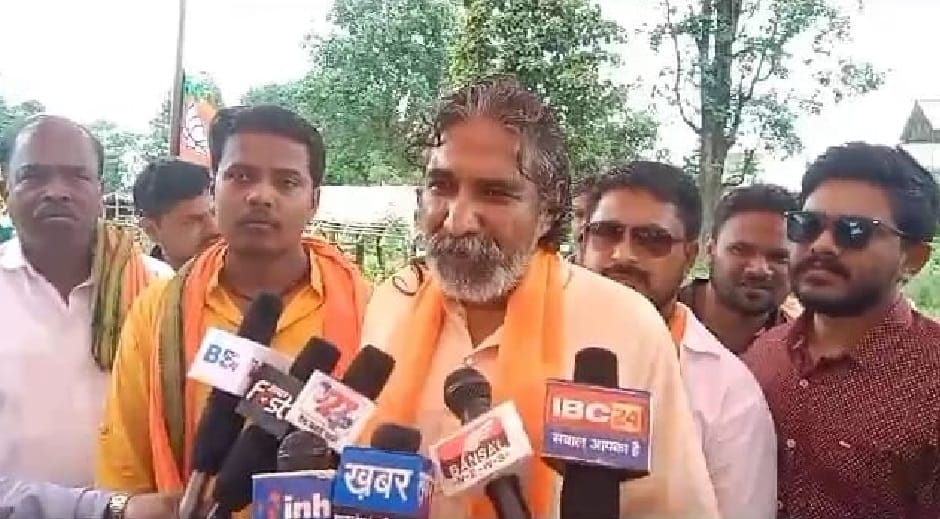 Maoists threaten to kill former MLA Bhojraj Nag in kanker