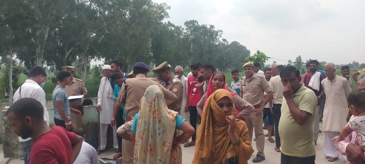 Bijnor: Dead body of a young farmer found bleeding on the roof of the house, chances of murder