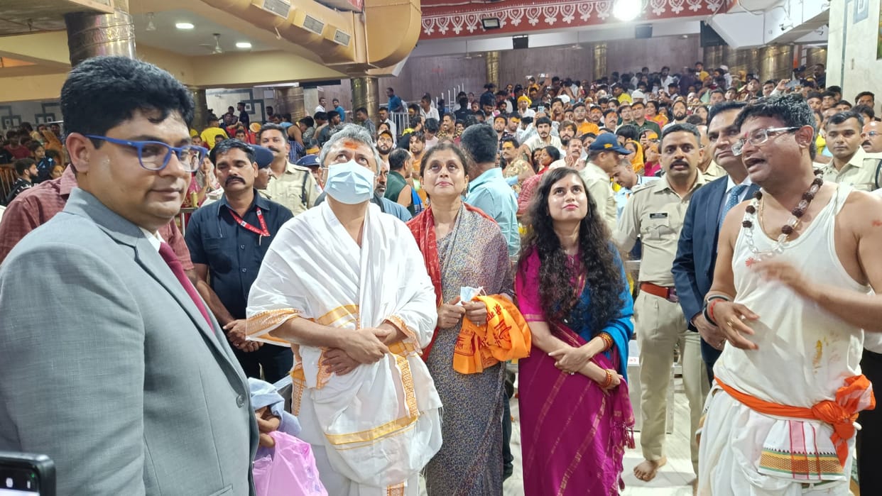 Ujjain: Chief Justice Malimath visited Lord Mahakaleshwar, collector honored in Nandi Hall