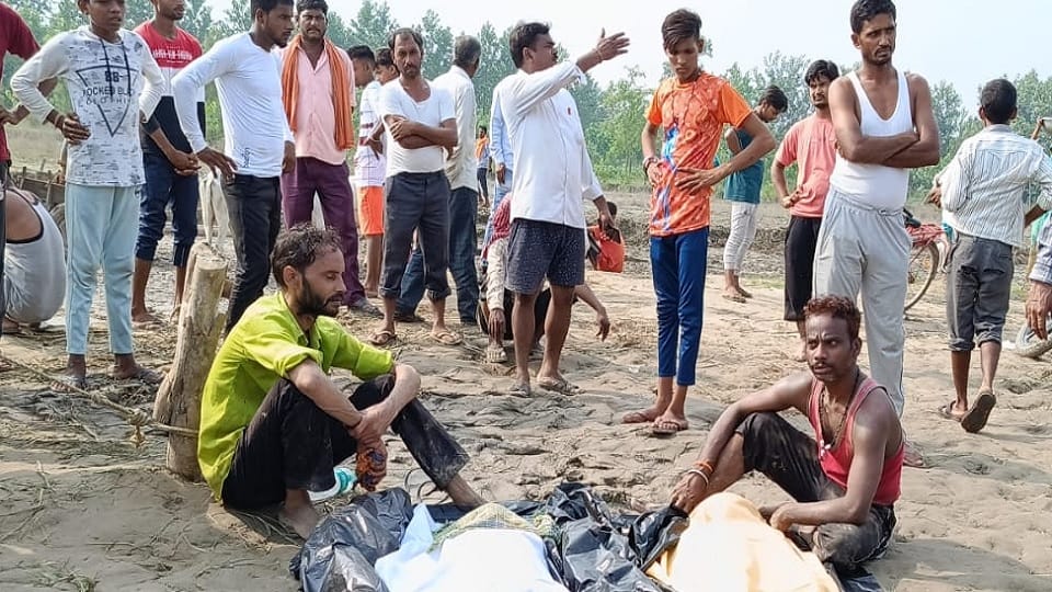 Moradabad: Bodies of two children drowned in Ramganga recovered, search for third continues