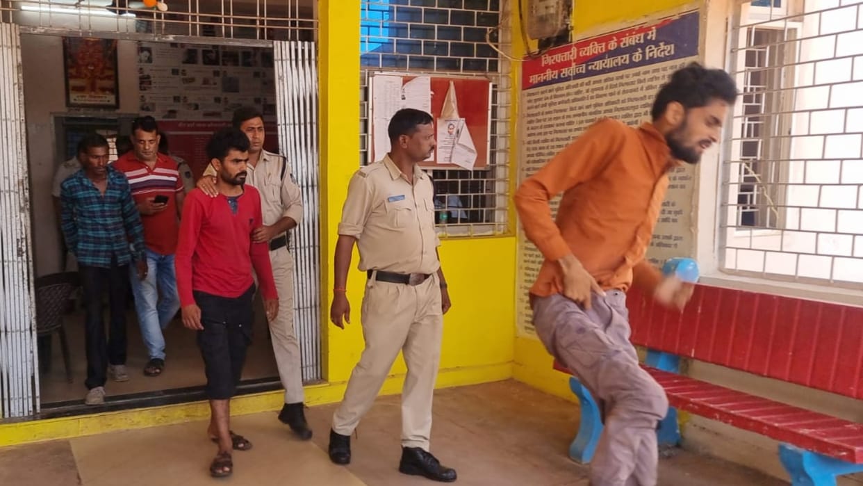 Ashoknagar News: Wife killed her husband along with her lover murder was revealed after six months