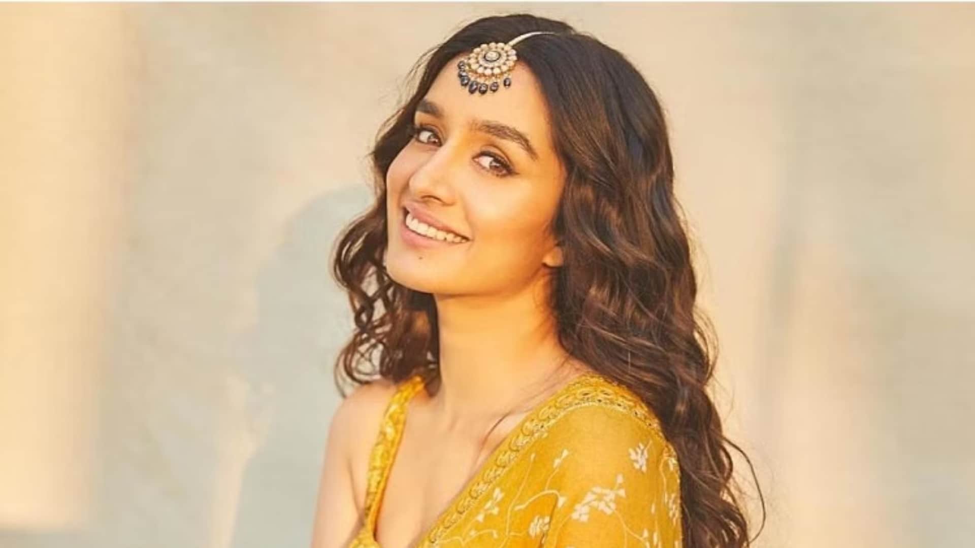 Bollywood top Actress Katrina Kaif Shraddha Kapoor Kiara Advani Sonam Kapoor career start with flop movie