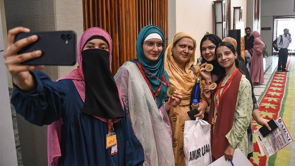 Medhavi Chhatra Samman Samaroh in Srinagar: Topper said- jkbose exam pattern should be on lines of competitive