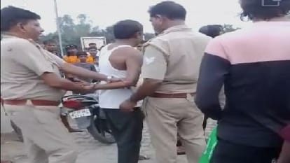 Youth clashed with police at Teej fair in Bareilly