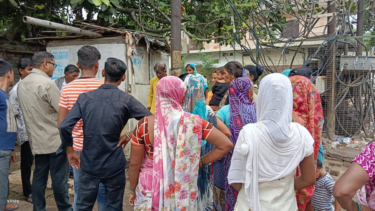 slit throat after misbehaving with cow, the dead body was found tied to the tree, fierce commotion of angry pe