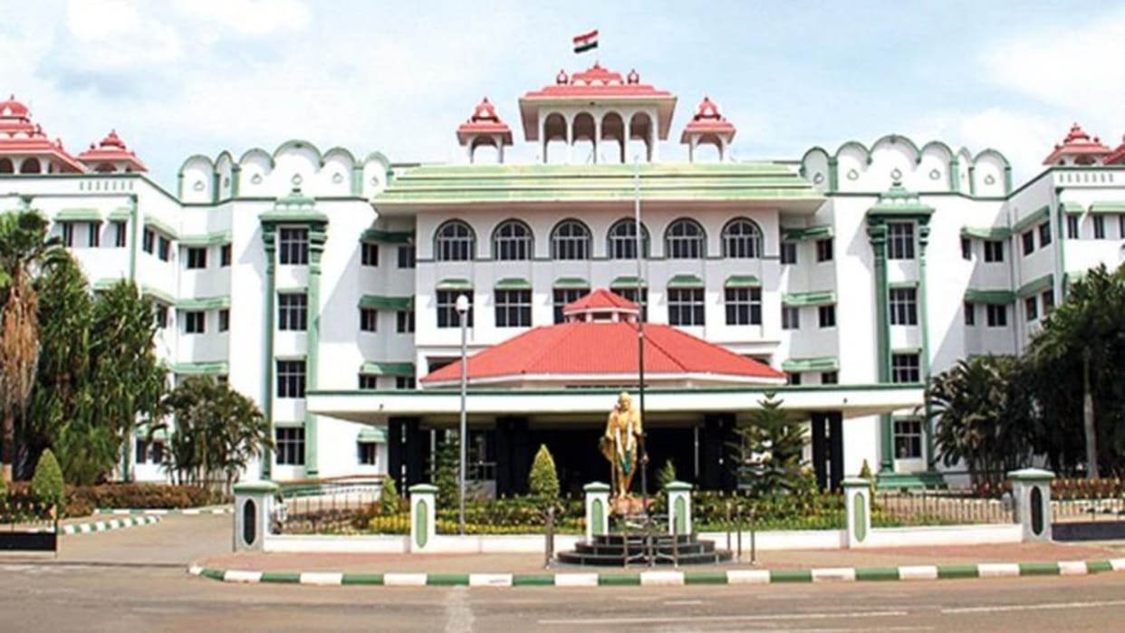tamil nadu high court madurai directed state government to file affidavits in ambasamudram custodial torture