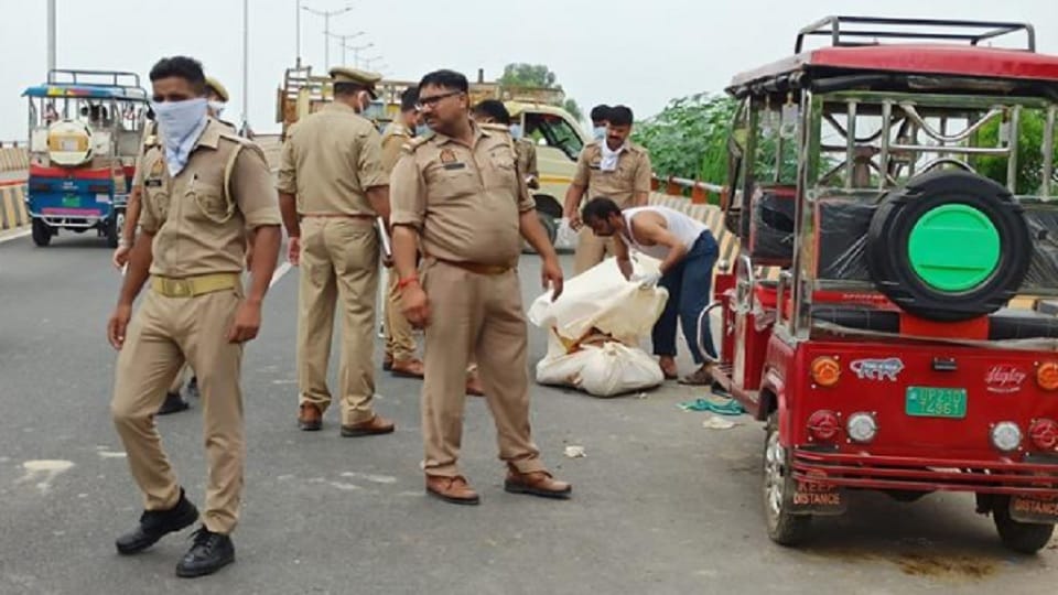 Moradabad: Dead body of youth found under Sonakpur bridge, marks of injury on head