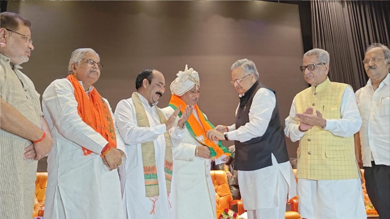 CG Election 2023: Satnami Samaj Dharma Guru Baldas Saheb joining CG BJP