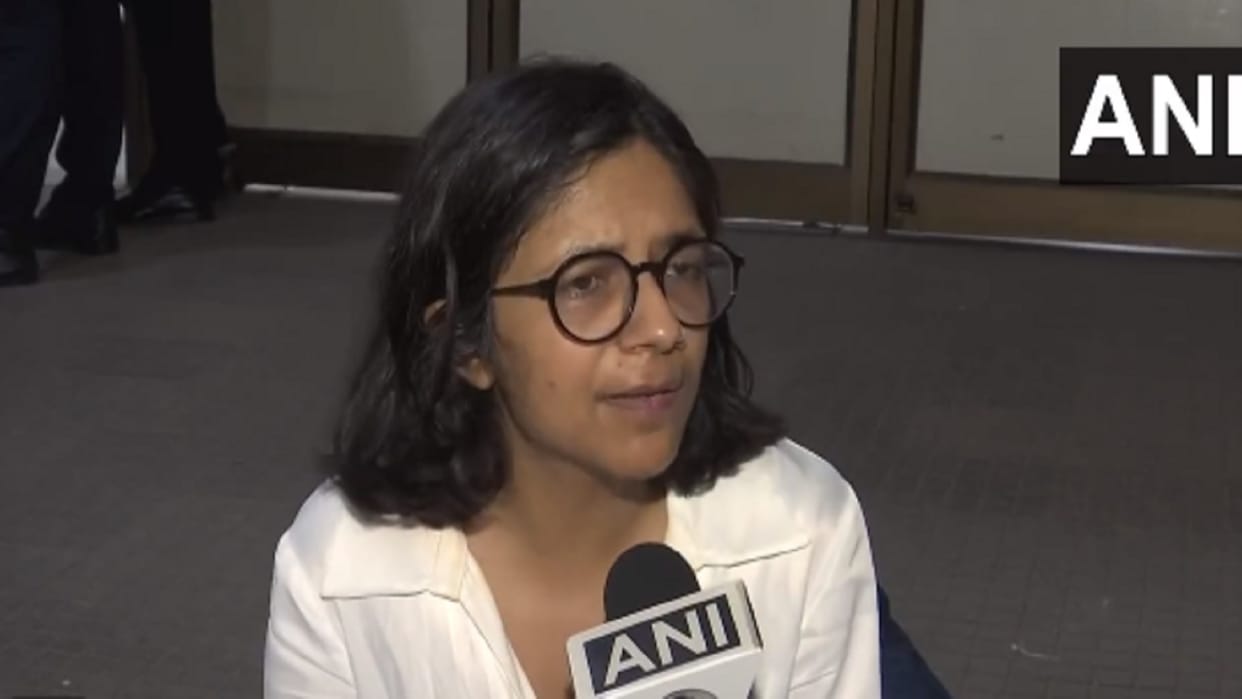 Delhi Rape Case: DCW Chief Swati Maliwal On Protest At Hospital Claims Not Allowed To Meet Minor Survivor