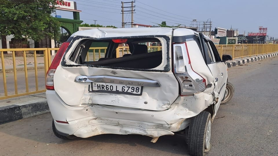 Two cars collide in Panipat; member of family riding car returning after dusting in Karnal died, six injured