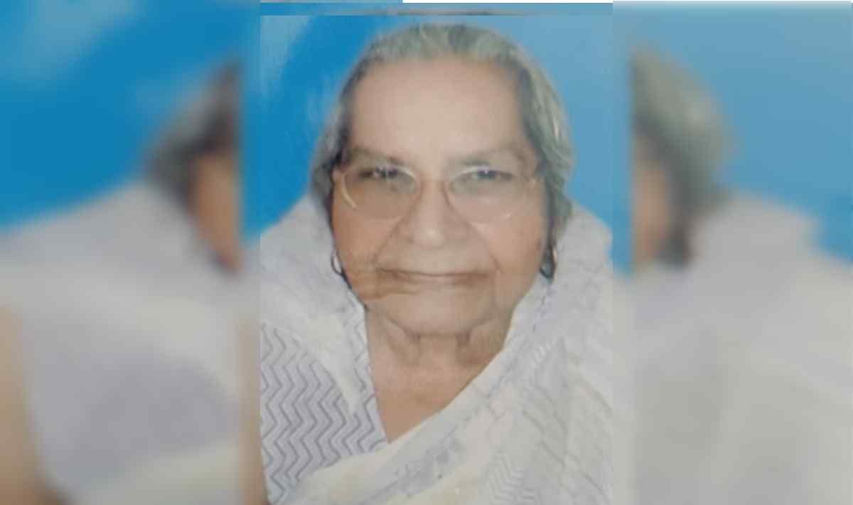 District judge  mother passed away in age of 87 years wave of mourning in varanasi court